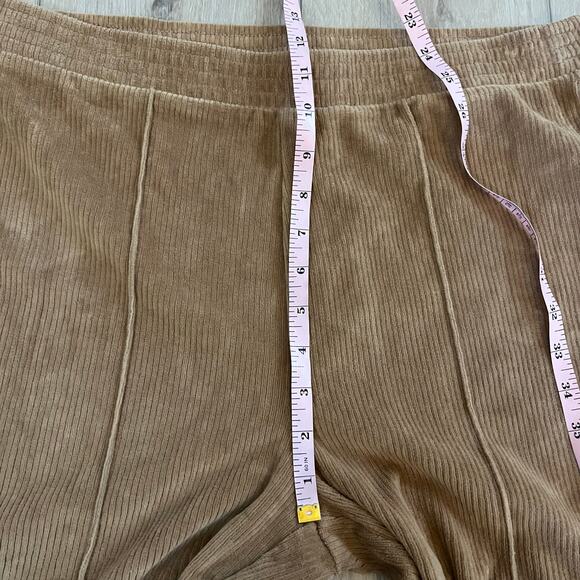 Aerie Women’s Dark Tan Groove on Velour Ribbed Flare Pant Sz L - Picture 9 of 11